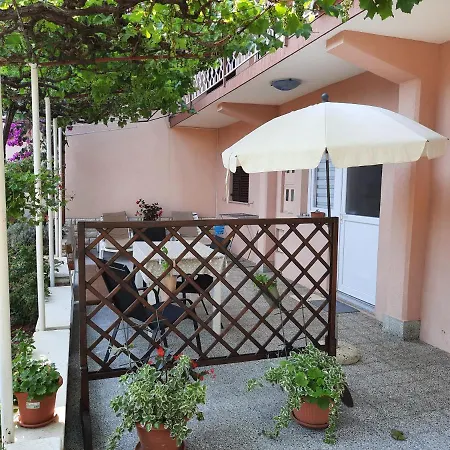 Nino In Appartamento Pola